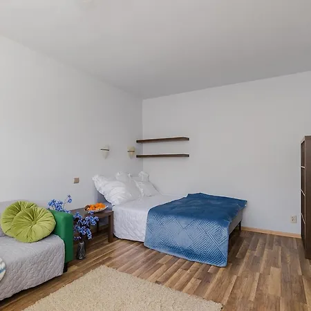 Apartament With Friends In